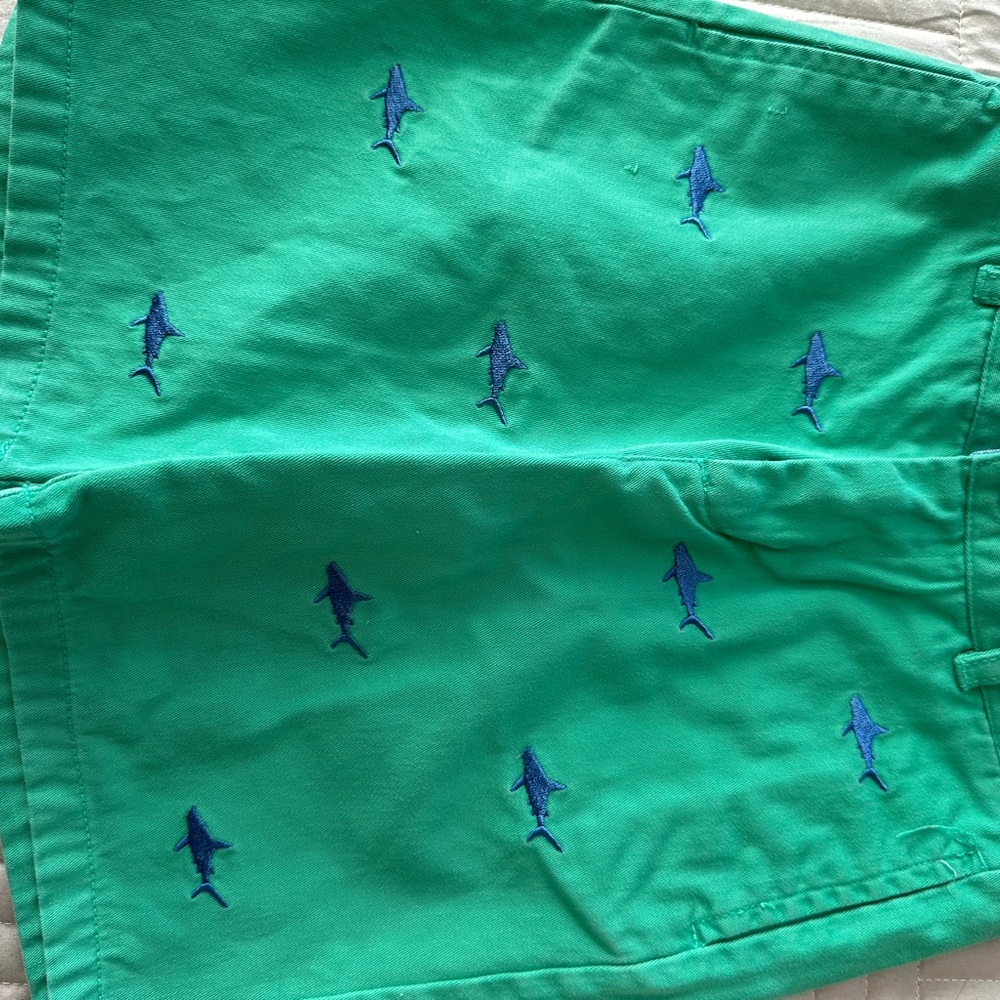 Eland green shark shorts size 5